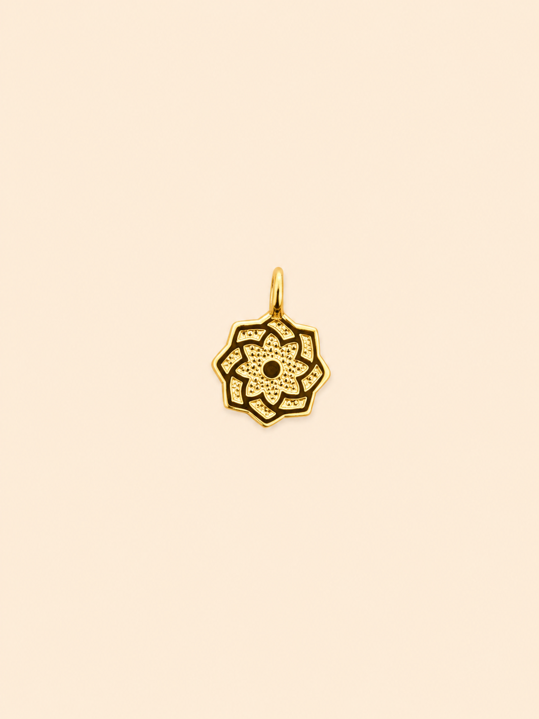 Charm Mandala Dorato – Sacred Bloom