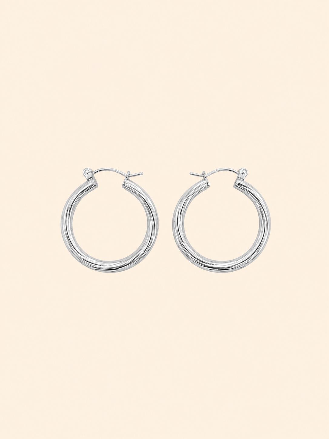Orecchini Cerchio Tubolare Twist Elicoidale in Acciaio Inossidabile – Oro / Argento